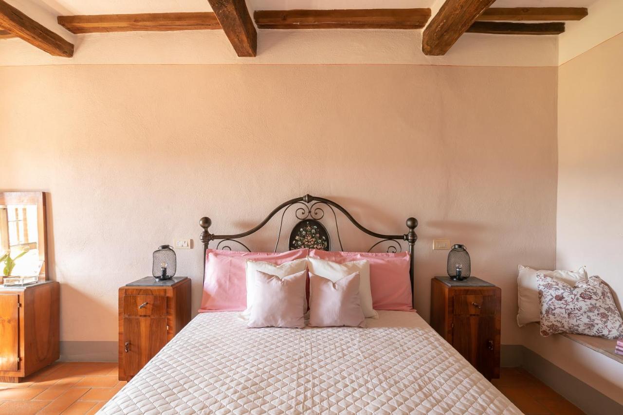 Noi2+2 Vacanze - App. Andrea Contignano Bagian luar foto