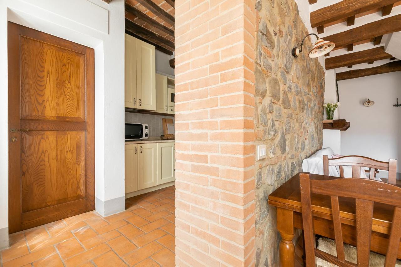 Noi2+2 Vacanze - App. Andrea Contignano Bagian luar foto