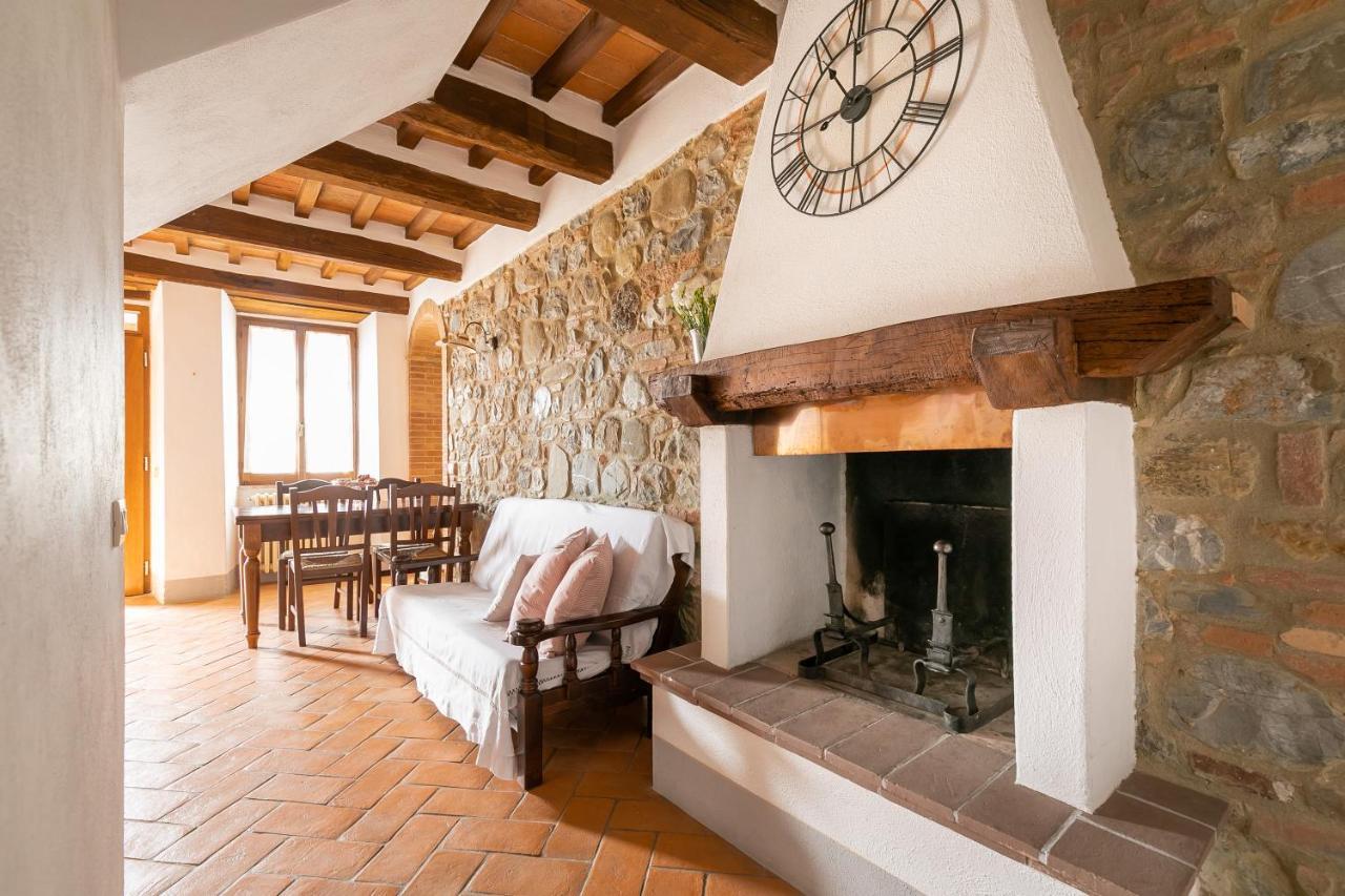 Noi2+2 Vacanze - App. Andrea Contignano Bagian luar foto